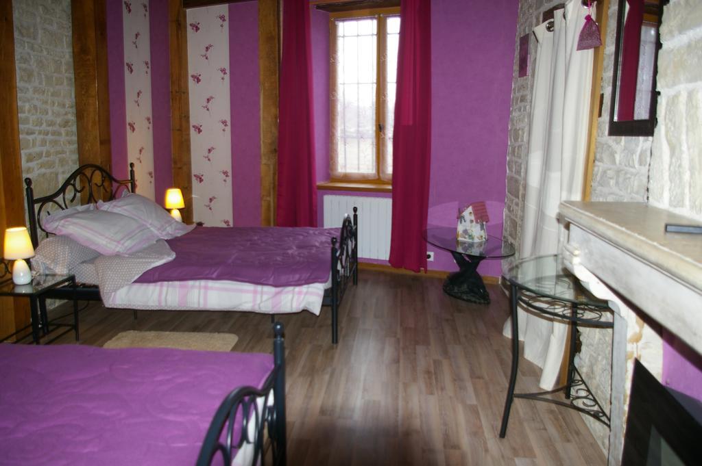 Gite Au Chalet Laferté-sur-Aube Cameră foto
