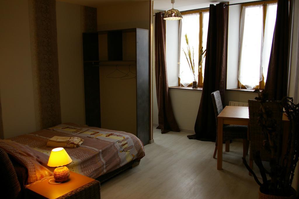 Gite Au Chalet Laferté-sur-Aube Cameră foto