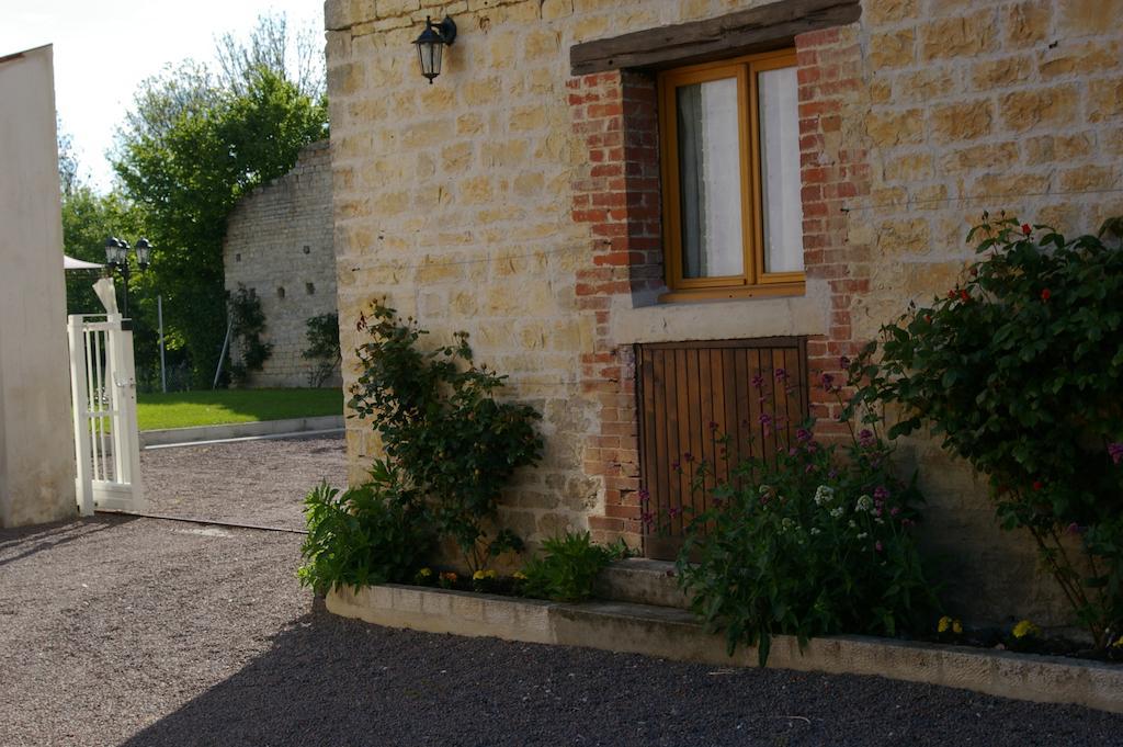 Gite Au Chalet Laferté-sur-Aube Cameră foto