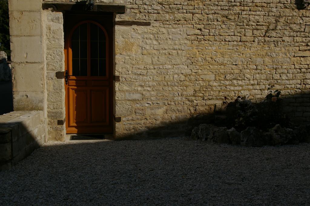 Gite Au Chalet Laferté-sur-Aube Exterior foto
